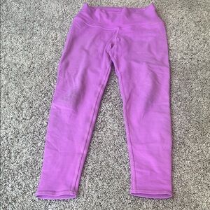 ALO Yoga Leggings in Vibrant Purple